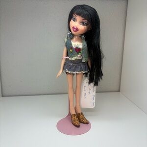 Vintage 2001 Bratz Style It Jade Doll MGA Dressed With Outfit & Shoes As Shown